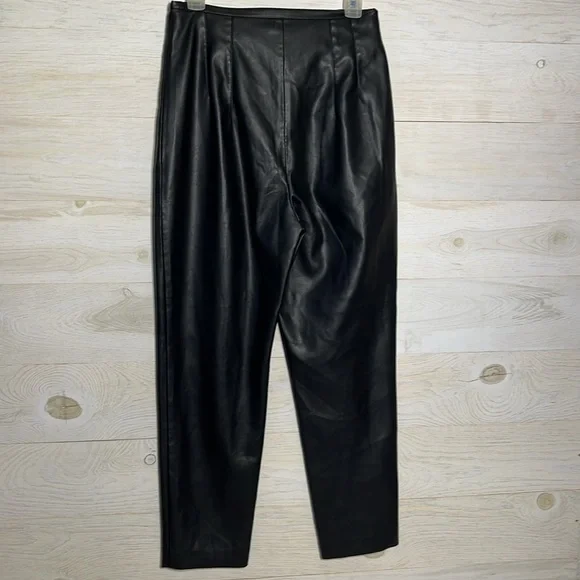Zara faux leather pants - Picture 5 of 5